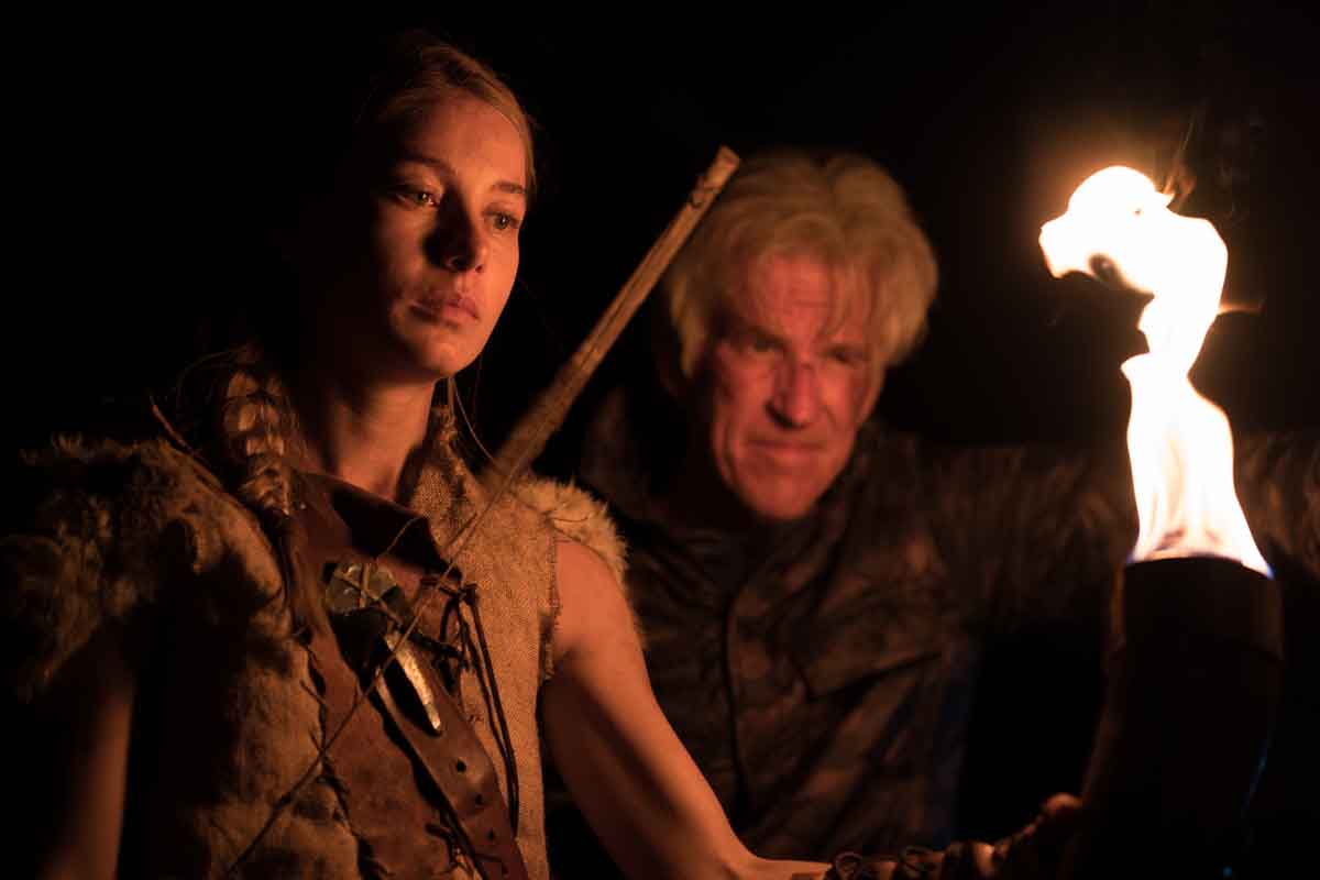 Charlotte Vega and Matthew Modine in Wrong Turn (2021)