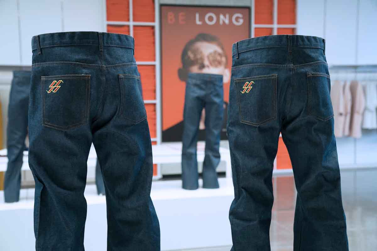 Killer Jeans. Writer Elza Kephart's Slaxx (2020)